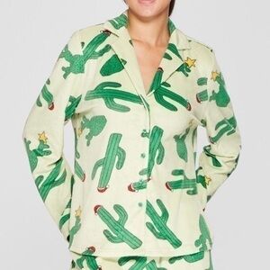 Secret Santa Pajama Top Holiday Cactus Green NWOT